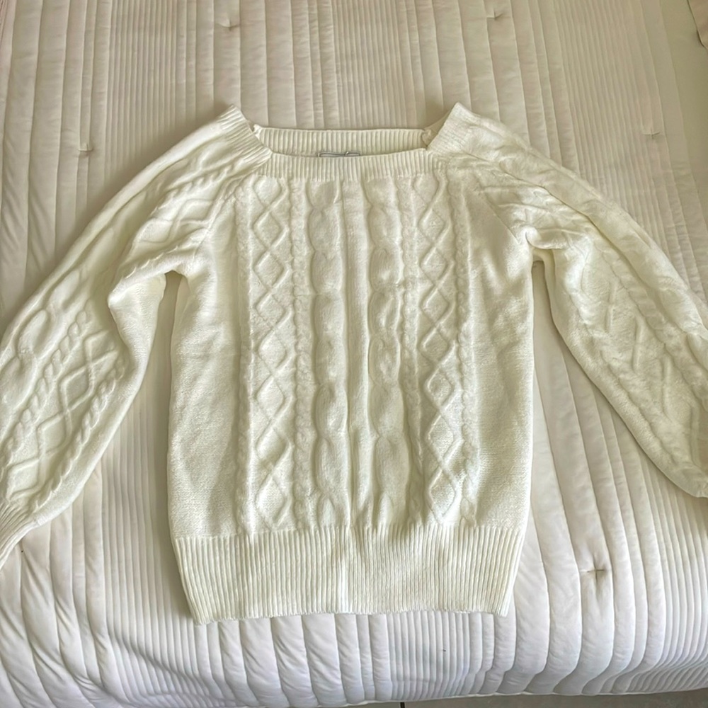 Size Small White Winter Sweater